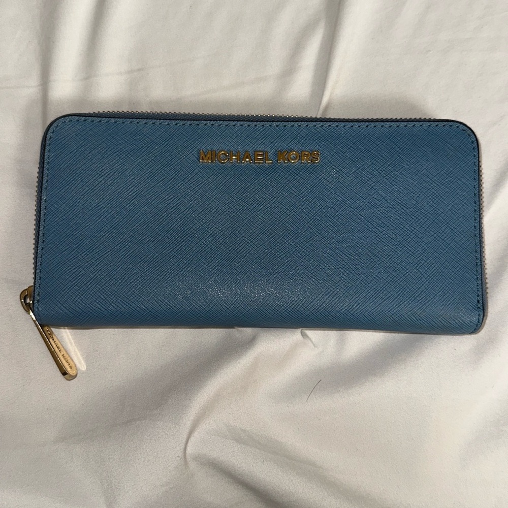 Michael Kors zip wallet in a baby blue